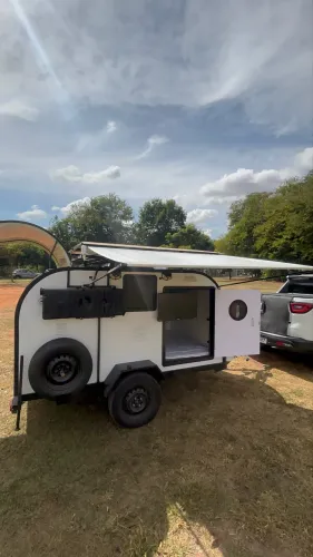 MINI TRAILER CAMPER OFF ROAD PREMIUM - COMPLETO, AUTÔNOMO E PRONTO PARA VIAJAR!