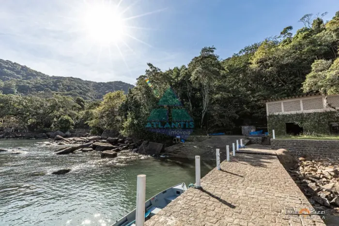 Galpão, Praia do Peres, Ubatuba - R$ 3.5 mi, Cod: 2181