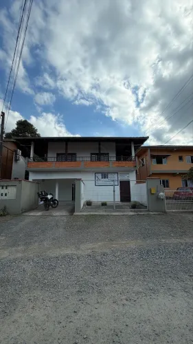 Aluga-se casa térrea - Vila Nova - Joinville - SC