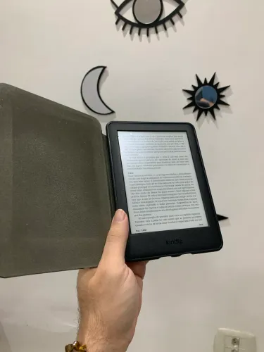 Kindle 10ª Geração - 6gb. + Case WB, Película e carregador Original
