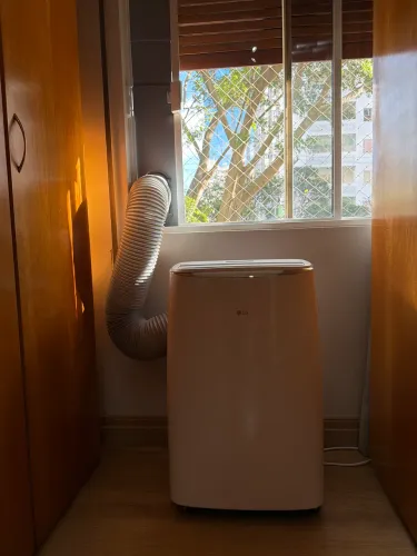 Ar-Condicionado Portátil LG Dual Inverter 14.000 BTUs LP1419IVSI