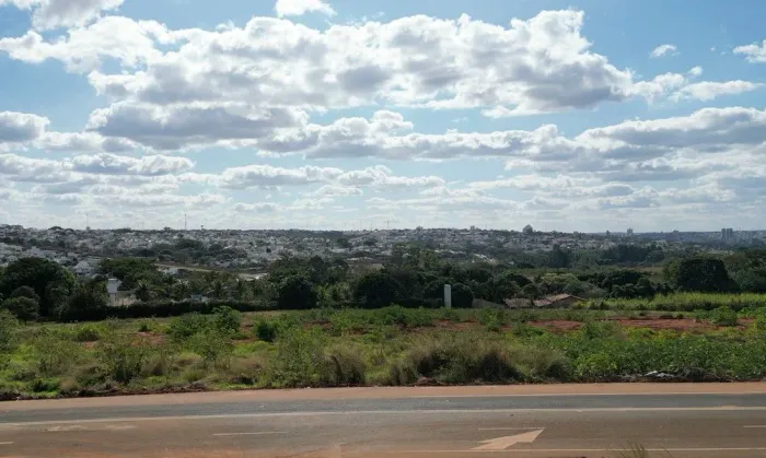 Área à venda no bairro Shopping Park em Uberlândia/MG