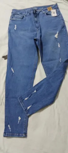 Estou vendendo roupa porque emagreci e as roupas não dá mais para mim estão todas novas 