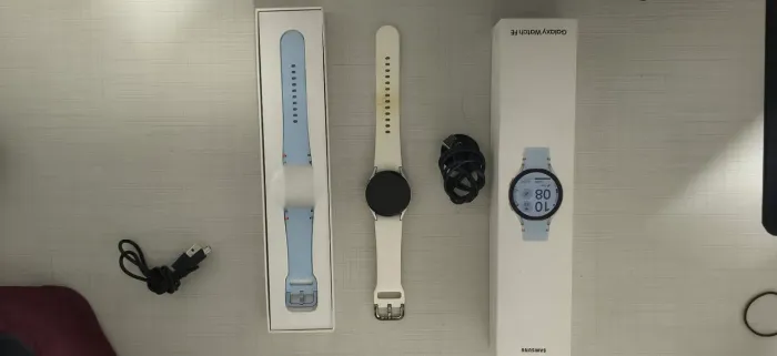 Samsung Galaxy Watch FE - Excelente Estado (ainda disponível)