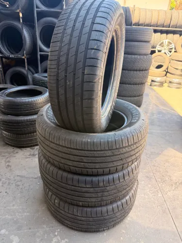 Pneus 265/60/18 novos Goodyear
