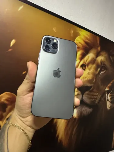 iPhone 12 Pro -256 Gigas perfeito estado todo original!