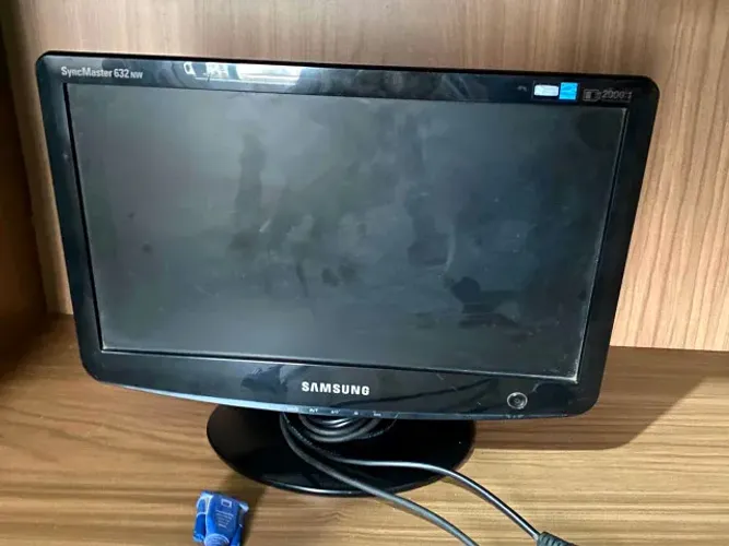 Monitor Samsung SyncMaster 632NW - 15.6" Widescreen