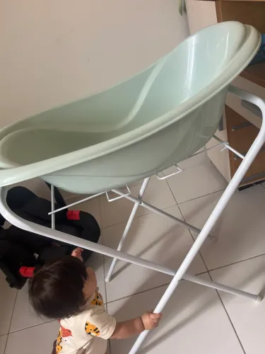 Banheira de banho infantil com suporte
