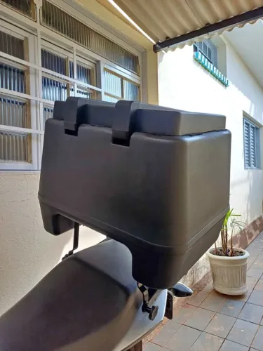 BAÚ DE MOTO 80 LITROS