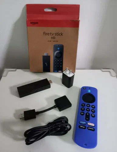 Amazon Fire TV Stick HD (modelo mais recente) com controle remoto por voz com Alexa