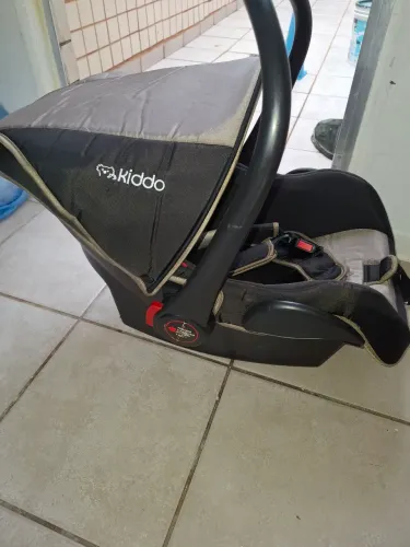 Bebê conforto Kiddo