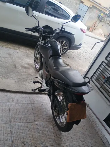 VENDO ESTA MOTO NOVA
