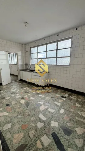 Apartamento- 3 quartos, 2 banheiros, 121m²- Setor Central