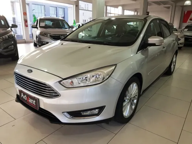 Ford Focus Fastback Tit./t.plus 2.0 Flex Aut. 2016