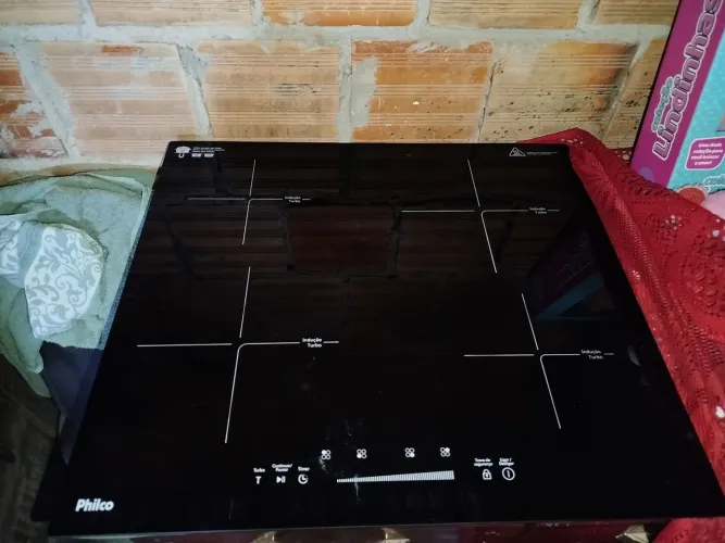 Fogão cooktop por indução da Philco quatro bocas 220v