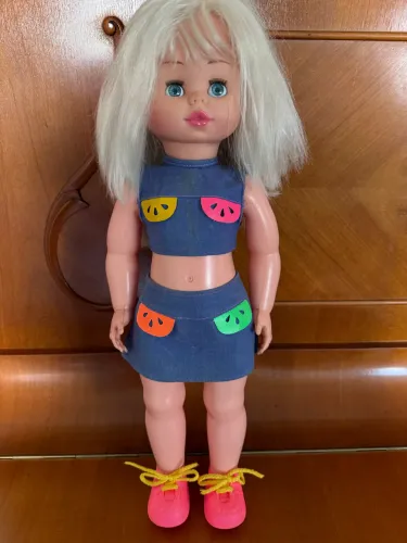 Boneca antiga da Estrela