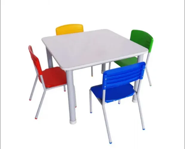 Conjuntos Escolares Polipropileno