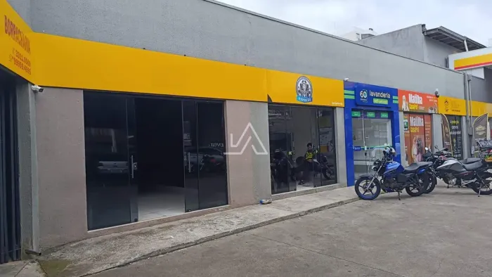 LOJA COM 30 M² - POSTO TRADIÇÃO - CENTRO
