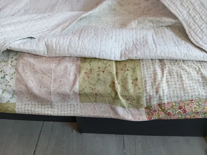 Cama queem