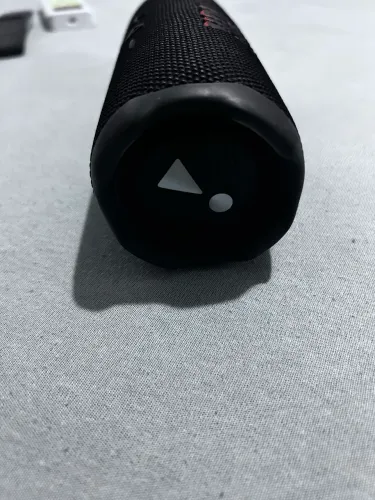 caixa JbL