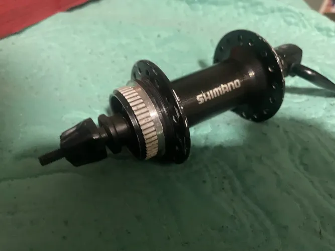 Cubo dianteiro shimano