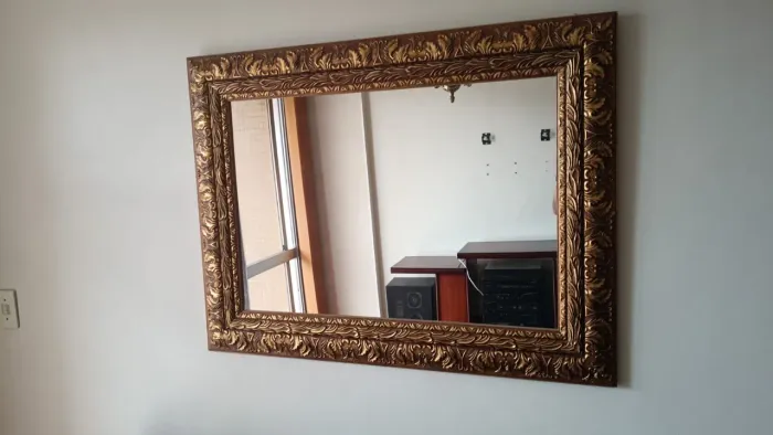 Espelho de parede moldura dourada