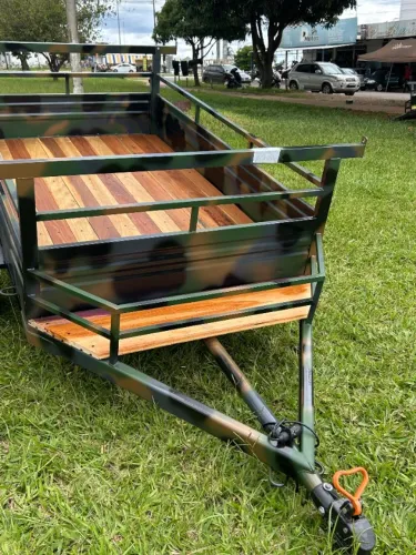Reboque 2.00 x 1.20 Novo de Fábrica com Pneus Novos