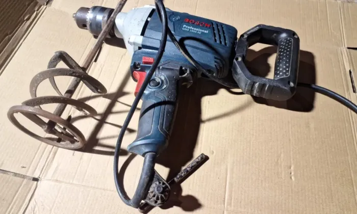 Furadeira industrial 5/8 pol 850 w 1600 re bosch