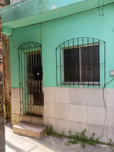Aluga-se casa próxima da Unama Alcindo Cacela