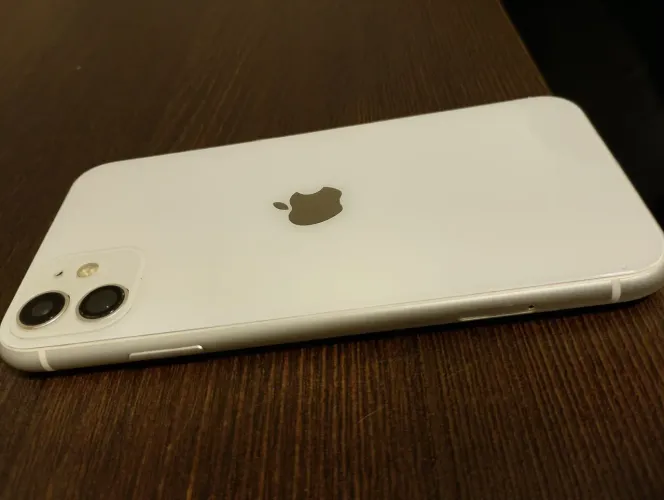 iPhone 11 - Usado