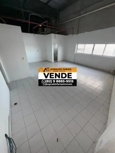 Vendo sala comercial de 136 m² em Mangabeiras - Maceió - AL
