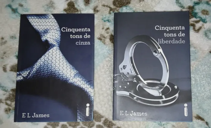 Livros Cinquenta Tons de Cinza e Cinquenta Tons de Liberdade !!!