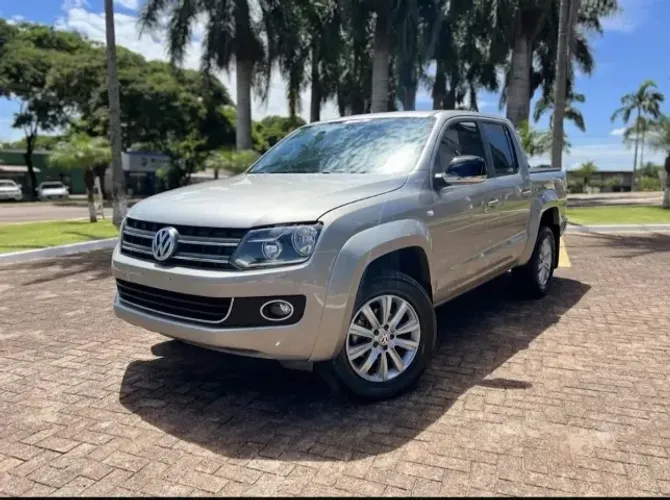 Volkswagen Amarok High.cd 2.0 16V TDI 4X4 Dies. AUT 2013