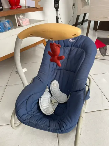 Vendo cadeira infantil 