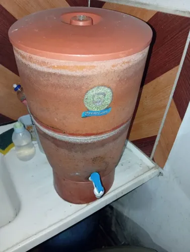 Filtro de barro 5 litros bem conservado 