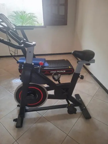 Bicicleta Ergométrica O'Neal - Alta Qualidade e Conforto para Treino em Casa (Pouco Uso)