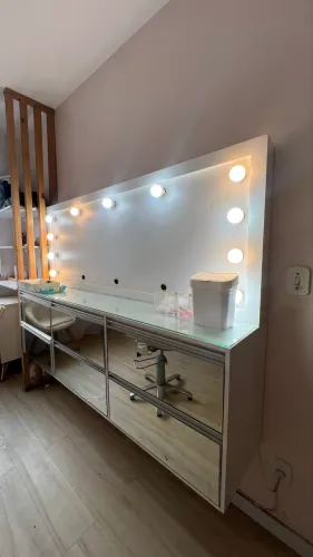 Bancada de maquiagem + Camarim em MDF