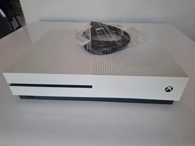 Xbox one S 500gb