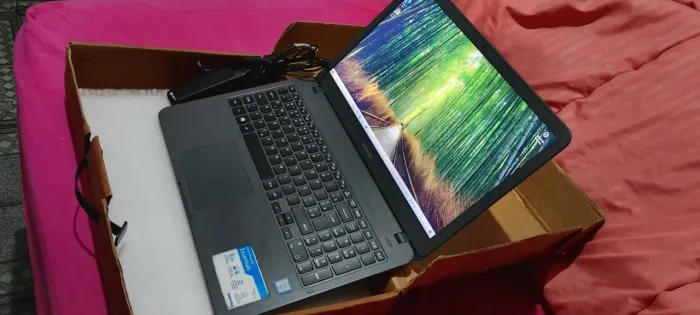 Notebook Samsung core i3 8gb 7 geração teclado numérico 