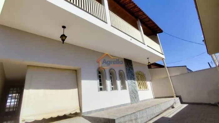 Casa à venda no bairro Jardim Centenário - Mogi Guaçu/SP