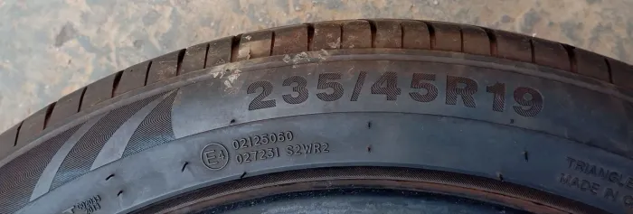 Pneu