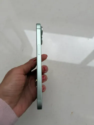 iPhone 15 256g