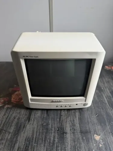 TV ANTIGO SEMP 10 POLEGADAS