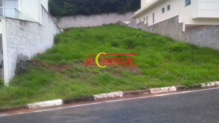 Terreno à Venda em Condomínio de Alto Padrão Arujá 360 m² | Condomínio Fechado