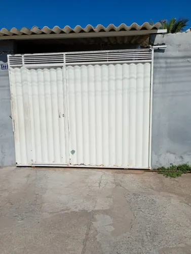 Casinha no Parque Santa Clara em guaruis