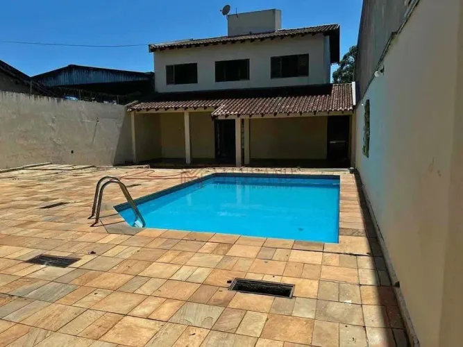 Sobrado para aluguel, 6 quartos sendo 1 suíte, piscina, espaço gourmet no Jardim América,