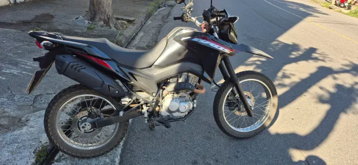 Bros 160 em estado de zero km