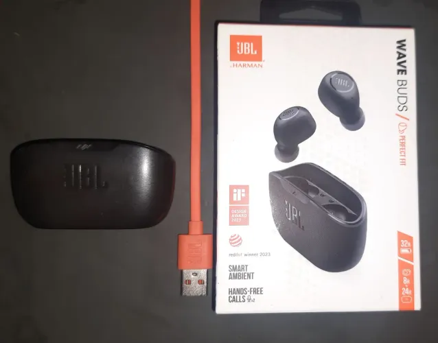 CARREGADOR JBL WAVE BUDS + acessórios
