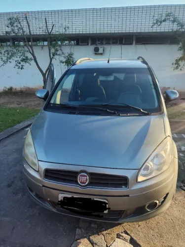 Fiat Idea Essence 1.6 Flex 16V 5P 2011