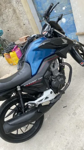 Moto em perfeito estado pronto pra uso mais informações chama 